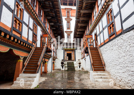 Jakar DZong dans le centre du Bhoutan Bumthang de road trip au Bhoutan dans l'himalaya Banque D'Images