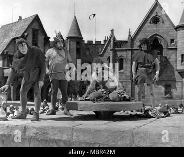 Le Bossu de Notre-Dame 1939 RKO Radio Pictures film avec Charles Laughton comme Quasimodo Banque D'Images