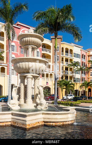 Bayfront, un quartier résidentiel et commercial dans la communauté Naples, Floride, USA Banque D'Images