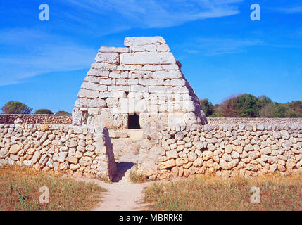 Naveta des Tudons. Menorca, Minorque, Espagne. Banque D'Images