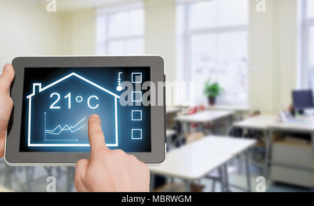 Tablet PC avec écran de paramètres smart home Banque D'Images