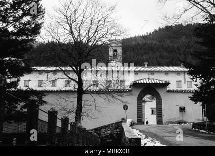 Entrée principale de l'abbaye de Vallombrosa, Reggello Toscane. Italie Banque D'Images