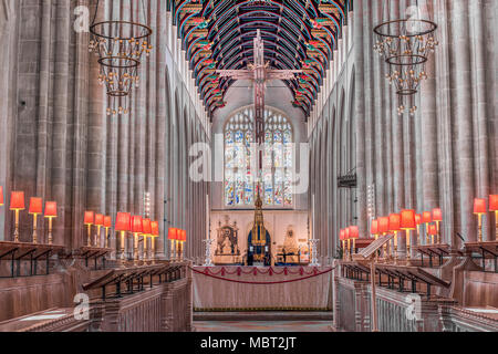 Nef et chœur de l'église cathédrale de St Edmundsbury ( aka St Edmund, St James, St Dennis) à Bury St Edmund's, en Angleterre. Banque D'Images