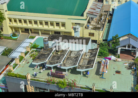 Long Xuyen, Vietnam - Sep 1, 2017. Haut de toit d'un appartement à Long Xuyen, Vietnam. Long Xuyen est capitale de la province de An Giang, dans le Mékong Del Banque D'Images