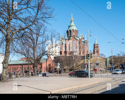 La cathédrale Uspenski lors d'une journée ensoleillée en avril. C'est une cathédrale orthodoxe de l'est à Helsinki, en Finlande. Banque D'Images
