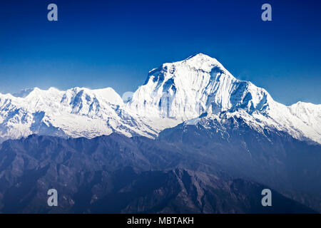 Dhaulagiri mountain au lever du soleil, Himalaya Banque D'Images