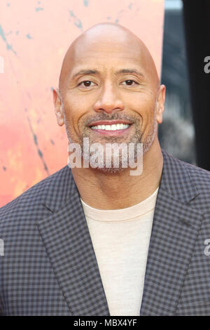 Londres, Royaume-Uni. 11 avril, 2018. Dwayne Johnson, Rampage - première européenne, Leicester Square, Londres, Royaume-Uni, 11 avril 2018, photo de Richard Goldschmidt : Riche de crédit Gold/Alamy Live News Banque D'Images