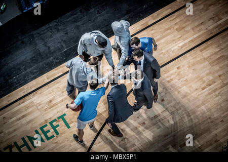 Tallinn, Tallinn, Estonie. Apr 11, 2018. Kristjan Kangur de BC Kalev Cramo vu pendant le match de Ligue des VTB que BC Kalev Cramo a perdu 95:105 pour le CSKA Moscou à Saku Suurhall à Tallinn. Credit : Hendrik Osula SOPA/Images/ZUMA/Alamy Fil Live News Banque D'Images