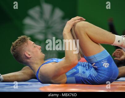 Le Queensland, Australie. 12 avril, 2018. Ross Connelly (SCO, bleu). Mens 57kg. La lutte. XXI Jeux du Commonwealth. Carrara Sports Arena 1. Côte d'or 2018. Le Queensland. L'Australie. 12/04/2018. Credit : Sport en images/Alamy Live News Banque D'Images