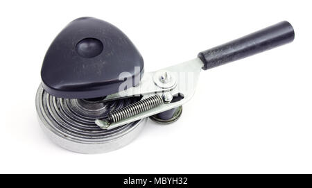 La machine pour la fermeture hermétique des bateaux avec de la nourriture en conserve Banque D'Images