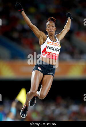 L'Angleterre Shara Proctor participe à la finale de saut en longueur de la femme au stade de Carrare pendant huit jours du 2018 Jeux du Commonwealth à la Gold Coast, Australie. Banque D'Images