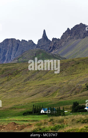 Jonasarlundur, paysage de montagnes, le nord de l'Islande Banque D'Images