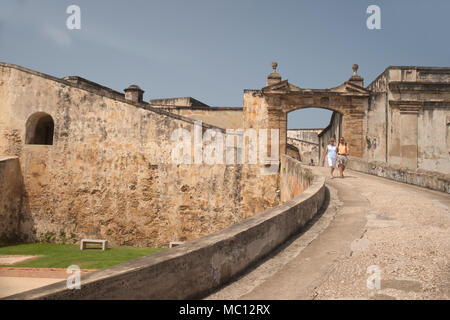 Entrée de la rampe 1634 Espagnol Fort San Cristobal, Old San Juan, Puerto Rico, Etats-Unis Banque D'Images