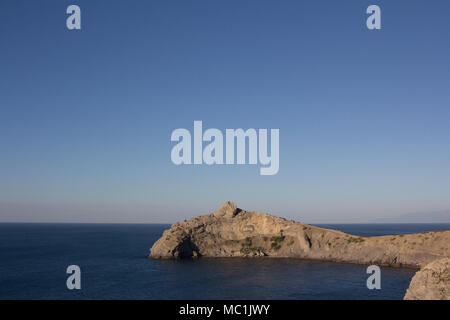 Vue imprenable sur la mer sur une calme journée claire. Paysage. Banque D'Images