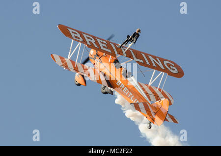 Breitling wing walker sur Boeing Stearman SE-BOG Banque D'Images