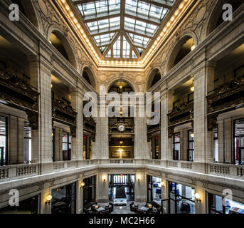 L'intérieur de l'édifice Whitney David à Detroit. Achevé en 1915, le site historique gratte-ciel est maintenant un hôtel de caractère situé dans le centre-ville de Detroit Banque D'Images