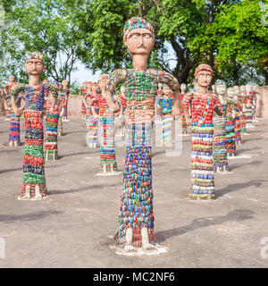 CHANDIGARH, INDE - Novembre 04, 2015 : sculptures au Jardin de Chandigarh, c'est un jardin de sculptures à Chandigarh, en Inde. Banque D'Images