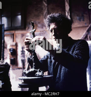 Alberto Giacometti, Schweizer Bildhauer, Maler und seinem Grafiker, dans l'atelier à Paris, Frankreich 1962. Sculpteur suisse, peintre et artiste graphique Alberto Giacometti dans son atelier, à Paris, France 1962. Banque D'Images