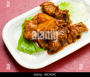 Curry de porc au curry porc cuisine asiatique. Banque D'Images