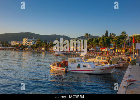 Bateaux amarrés, soir, à bord de mer, Bodrum, Mugla, Turquie Banque D'Images