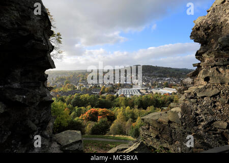 Vue d'automne sur la ville de Kendal Kendal Castle, Cumbria, Angleterre, Royaume-Uni Banque D'Images