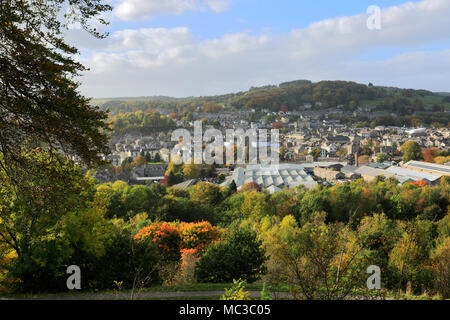 Vue d'automne sur la ville de Kendal Kendal Castle, Cumbria, Angleterre, Royaume-Uni Banque D'Images