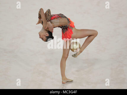 Pays de Galles' Laura Halford dans la balle dans la section finale individuelle de gymnastique rythmique à l'Coomera Indoor Sports Center pendant neuf jours du 2018 Jeux du Commonwealth à la Gold Coast, Australie. Banque D'Images