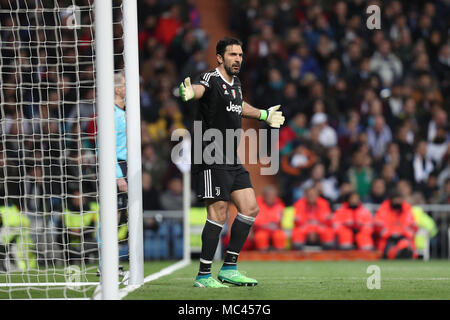 Madrid, Espagne. Apr 11, 2018. GIANLUIGI BUFFON de la Juventus lors de la Ligue des Champions, quart de finale, 2ème leg match de football entre le Real Madrid et la Juventus FC le 11 avril 2018 à Santiago Bernabeu à Madrid, Espagne Credit : Manuel Blondeau/ZUMA/Alamy Fil Live News Banque D'Images