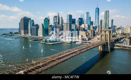 Le Pont de Brooklyn et Manhattan Skyline, New York City, USA Banque D'Images