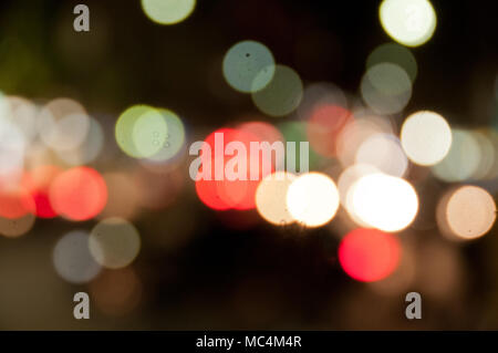 Résumé de flou artistique en arrière-plan de scène lumineux multicolore Banque D'Images