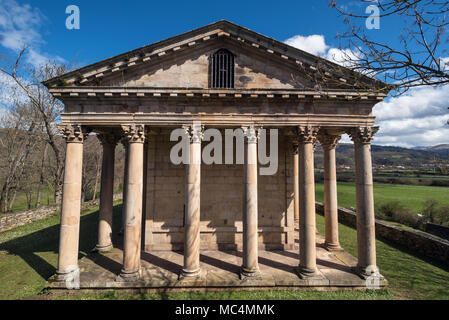 Vieille église néoclassique sain George en Cantabrie, Espagne. Banque D'Images