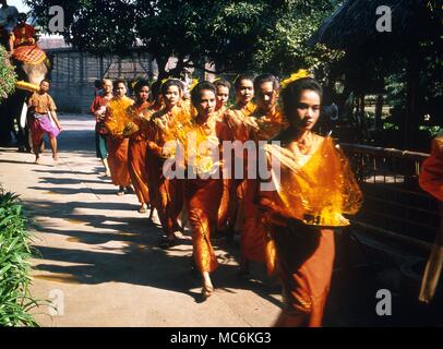 Le Bouddhisme de l'inauguration de moine bouddhiste en Thaïlande Banque D'Images