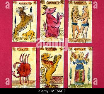 Signes du zodiaque astrologie médiévale italienne Cartes jeu de cartes de tarot que l'on appelle à partir d'un ensemble conçu autour de sujets mythologiques. Il s'agit notamment des douze signes du zodiaque de qui il s'agit de bélier à vierge Banque D'Images