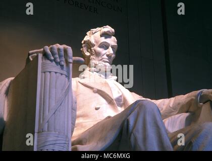 USA Washington DC Lincoln Memorial Daniel Chester French, le leader américain de l'époque, le sculpteur a créé la célèbre statue de Lincoln Banque D'Images