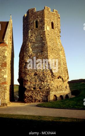 Le phare romain de Douvres le phare ou phare a dit être le plus ancien bâtiment encore debout en Angleterre Banque D'Images