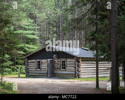 Coin cabine, Camp de billes, le Musée des bûcherons du parc Algonquin, Algonquin Provincial Park, Ontario, Canada. Banque D'Images