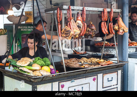 Zagreb, Croatie. Apr 12, 2018. Salon de l'Auto exposition de Zagreb les derniers modèles de crédit de l'industrie automobile : Deyan Baric/Alamy Live News Banque D'Images