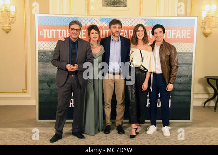 Rome Italie 13 avril 2018. À l'hôtel the st Regis- Une séance de présentation du film, le casting IL TUTTOFARE Crédit : Giuseppe Andidero/Alamy Live News Banque D'Images