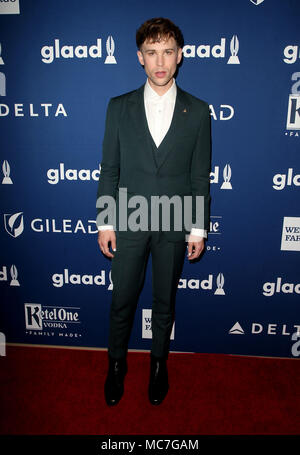 Beverly Hills, CA, États-Unis. 12 avril 2018. Beverly Hills, Californie - Tommy Dorfman. 29e GLAAD Media Awards au Beverly Hilton Hotel. Crédit photo : F. Sadou/AdMedia Banque D'Images
