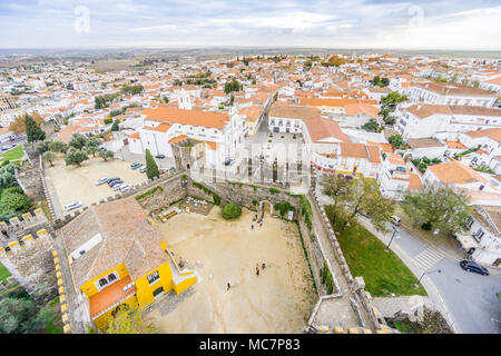 La ville de Beja avec castel et de la cathédrale en Alentejo, Portugal Banque D'Images