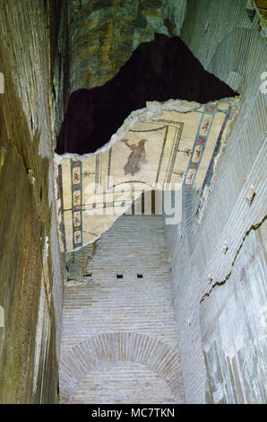 Vestiges de peintures murales à l'intérieur de la Domus Aurea à Rome Banque D'Images