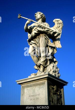 CHRISTIAN Angel avec l'éponge de vinaigre donné à Christ sur la croix, pont de San Angelo, Rome, Banque D'Images