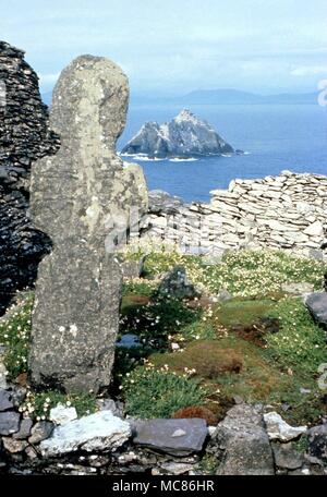 Le Celtic reste de l'Eglise et dans l'établissement monastique de la celtique île déserte des îles Skellig, sur la côte ouest de l'Irlande Banque D'Images