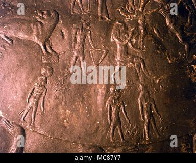 Bague Romaine T52 de l'Astrologie égyptienne Détail du zodiaque stellaire et des chiffres sur le plafond dans le toit du temple à ptolémaïque probablement bague romaine t52 Banque D'Images
