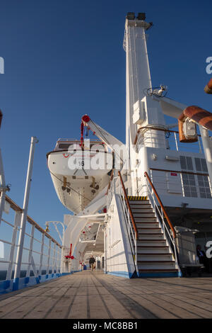 Sur le pont Thomson Spirit, un paquebot de croisière Banque D'Images