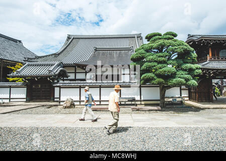 La vie japonaise, des paysages et des temples Photo : Alessandro Bosio/Alamy Banque D'Images