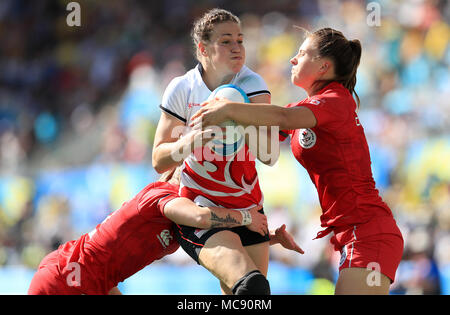 L'Angleterre Emily Scarratt (centre) dans la féminine de rugby à sept pour la médaille de bronze contre le Canada à la Robina Stade pendant onze jours des Jeux du Commonwealth de 2018 dans la Gold Coast, en Australie. Banque D'Images