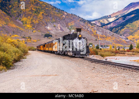 Le chemin de fer à voie étroite Durango et Silverton, avec ses trains à vapeur au charbon, est un site historique national désigné par le gouvernement fédéral. Banque D'Images