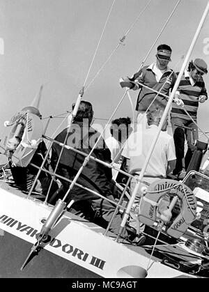 AJAXNETPHOTO. 1977. SOLENT, en Angleterre. L'ADMIRAL'S CUP - INSHORE RACE - MIYAKADORI (Japon). PHOTO:JONATHAN EASTLAND/AJAX REF:1977 11031 Banque D'Images