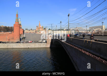 Le Kremlin, la cathédrale de Saint Basil et la Place Rouge à Moscou, Russie Banque D'Images